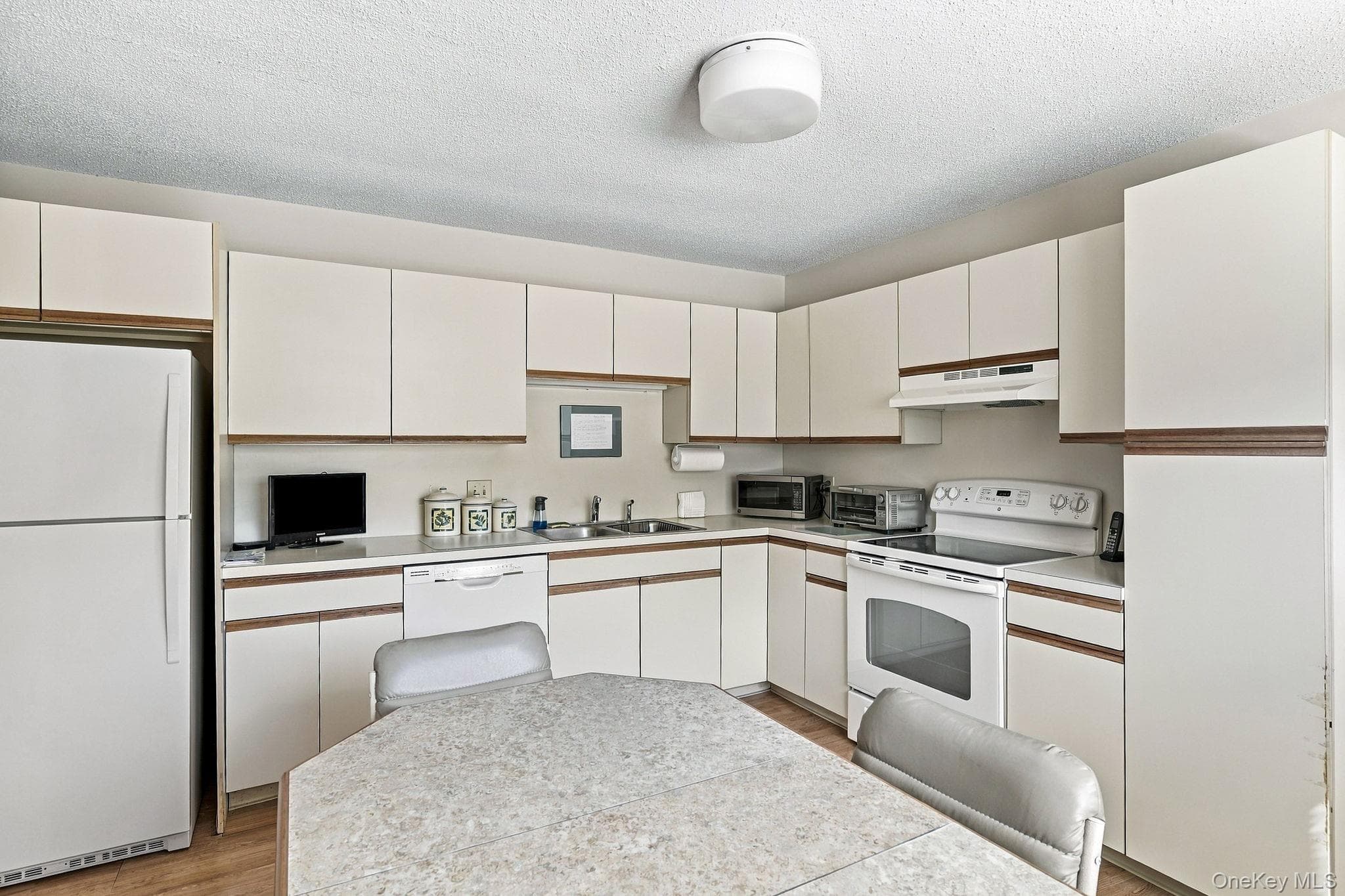 512 Heritage Hills HLS Unit: C thumbnail 9