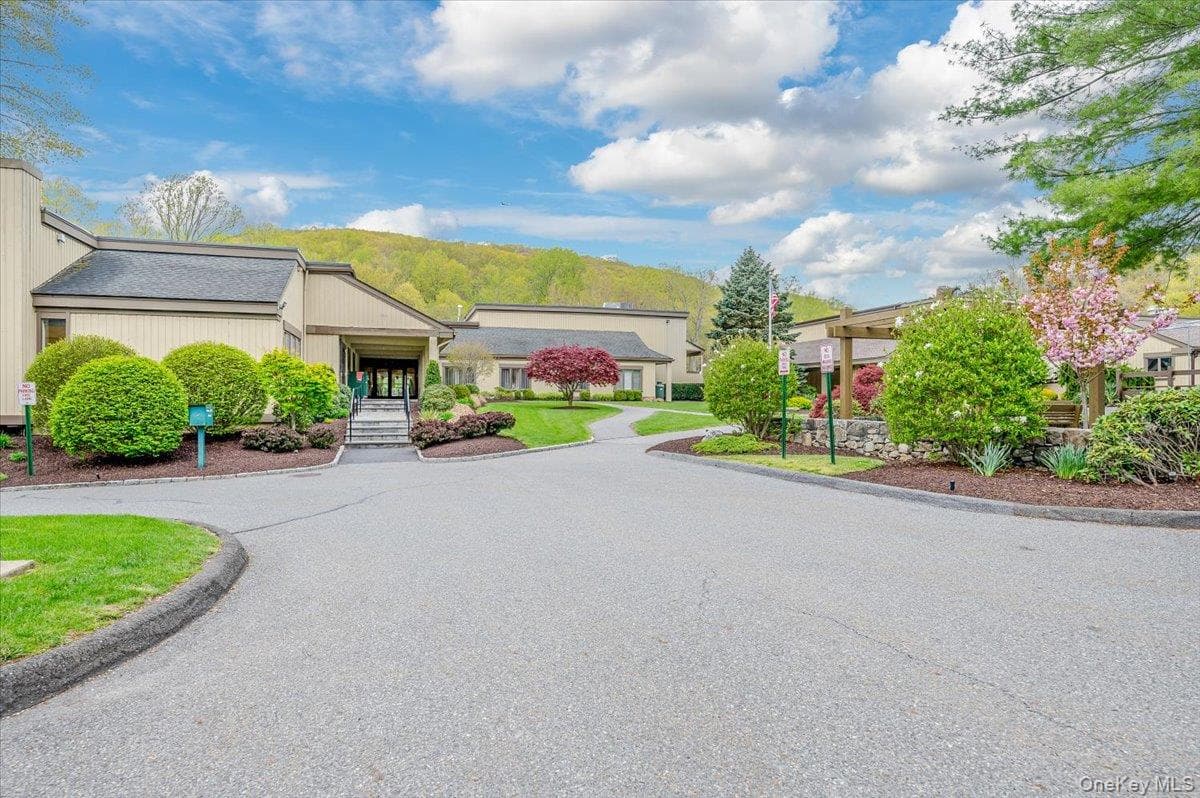 512 Heritage Hills HLS Unit: C thumbnail 24