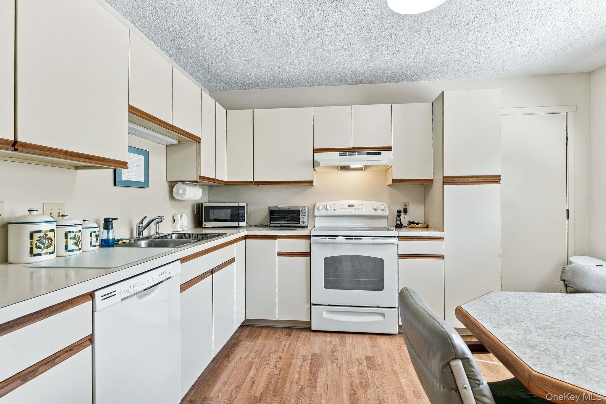 512 Heritage Hills HLS Unit: C thumbnail 10