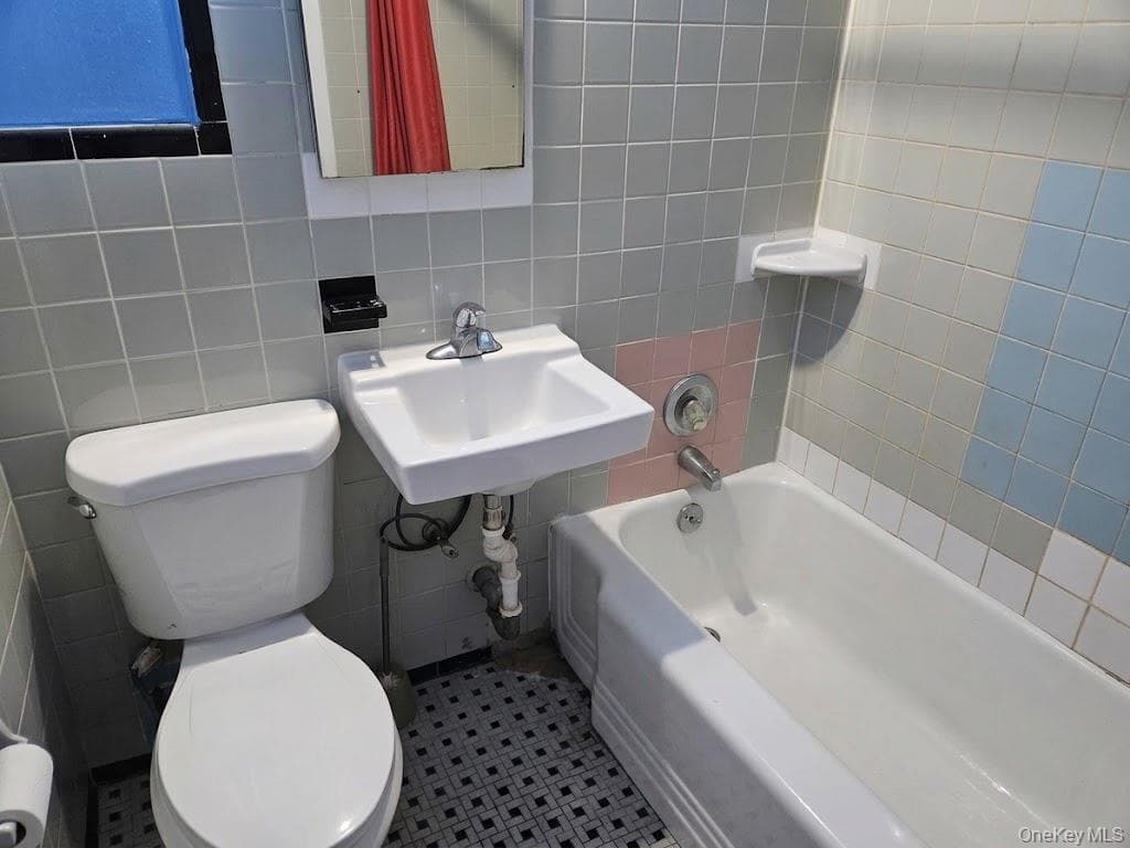 82 Forbell Street thumbnail 4