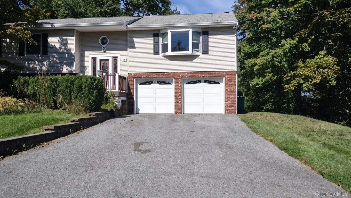 56 Mandalay Drive thumbnail 2