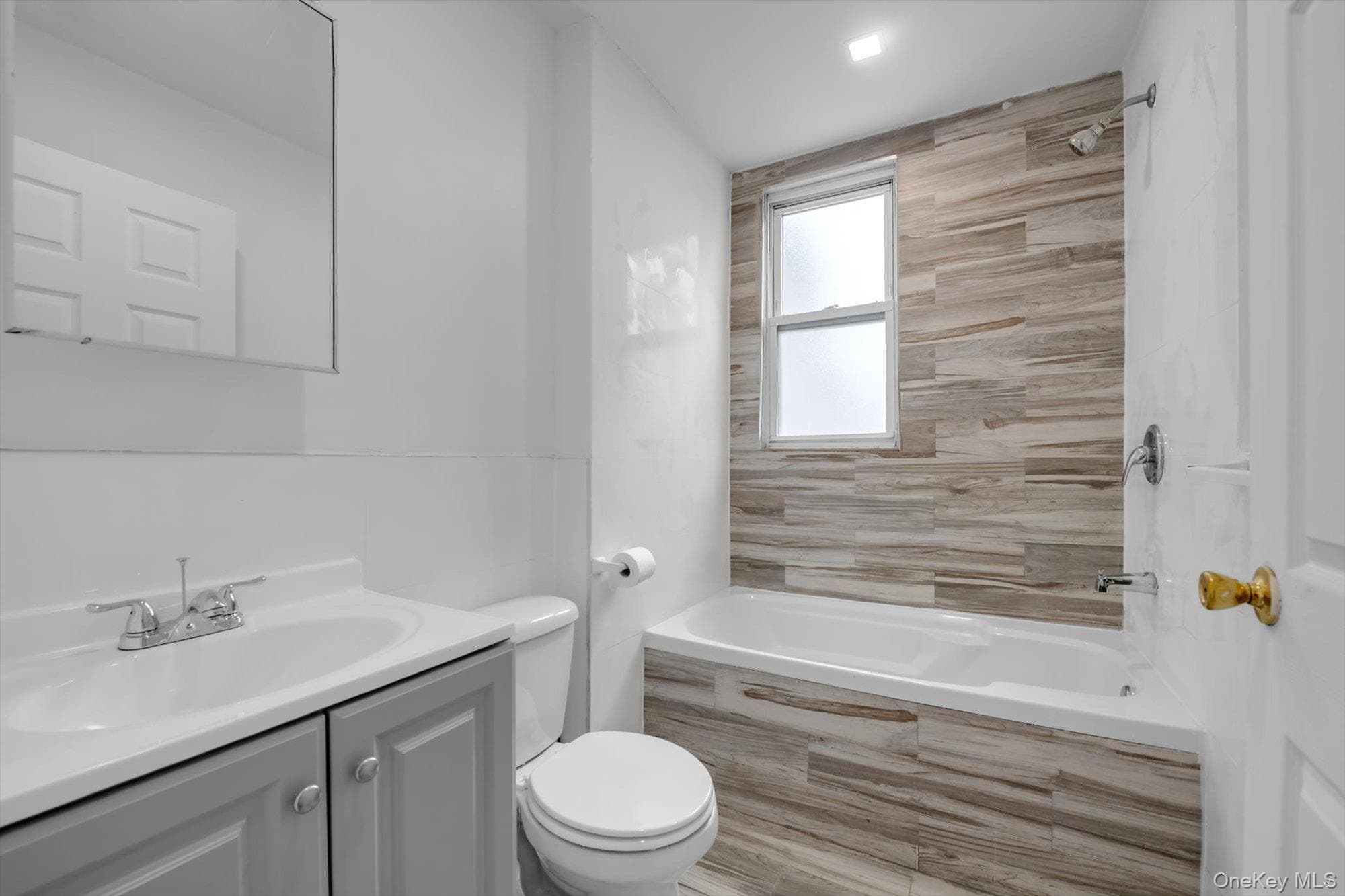 32-46 105th Street thumbnail 17