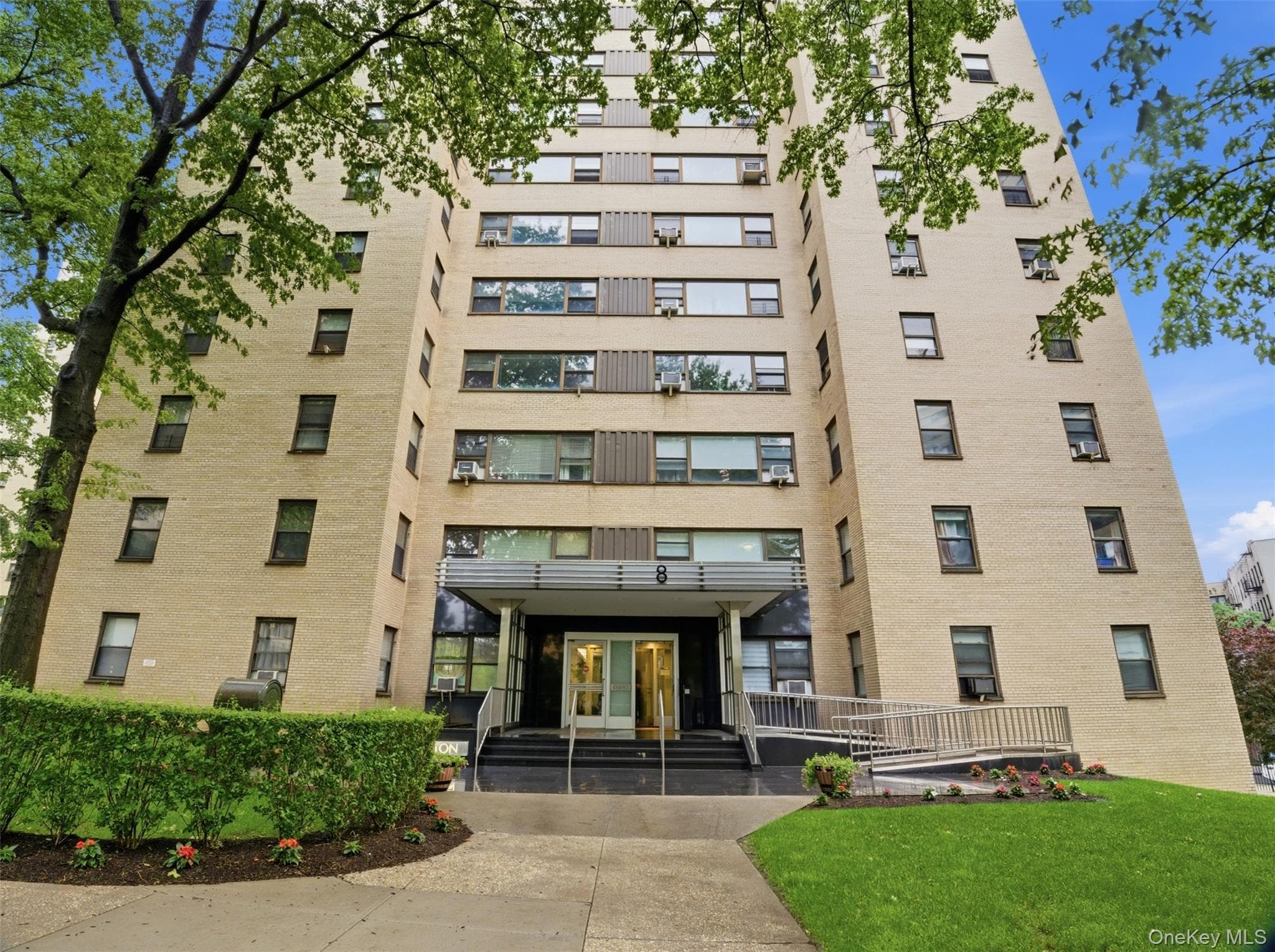 8 Fordham Hill Oval Unit: 1C thumbnail 19