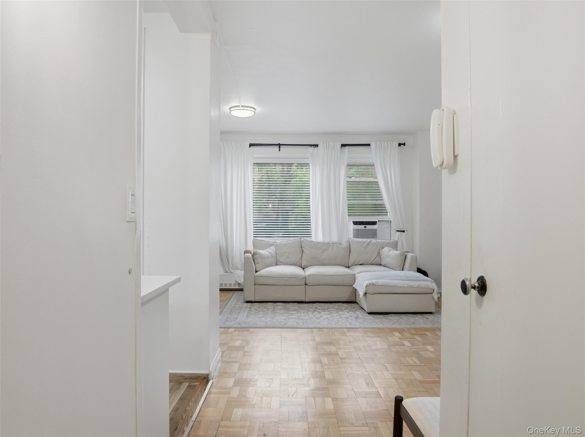 8 Fordham Hill Oval Unit: 1C thumbnail 2