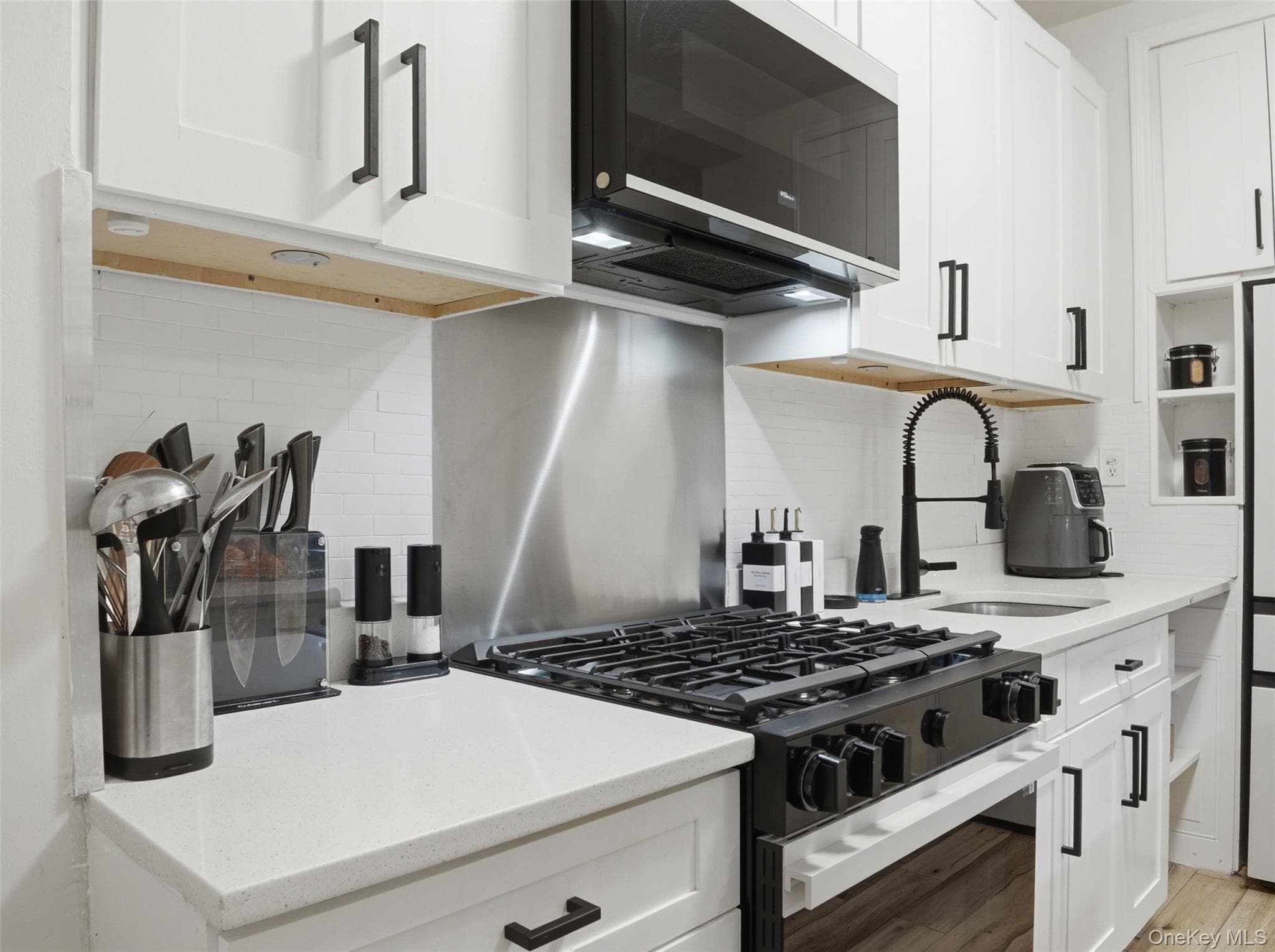 8 Fordham Hill Oval Unit: 1C thumbnail 15
