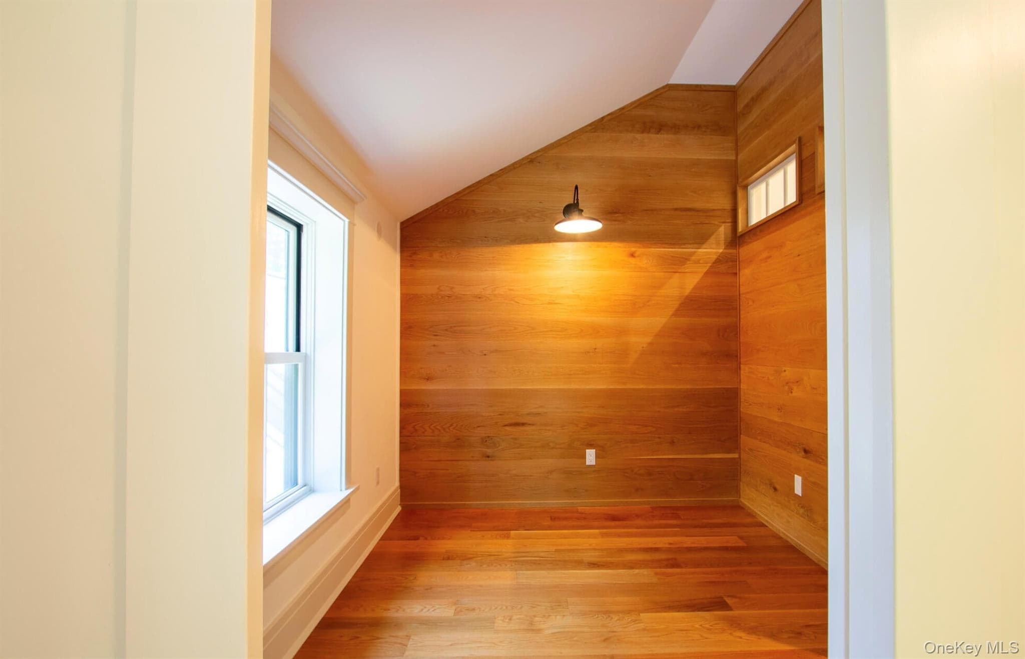 48 Konig Road thumbnail 19