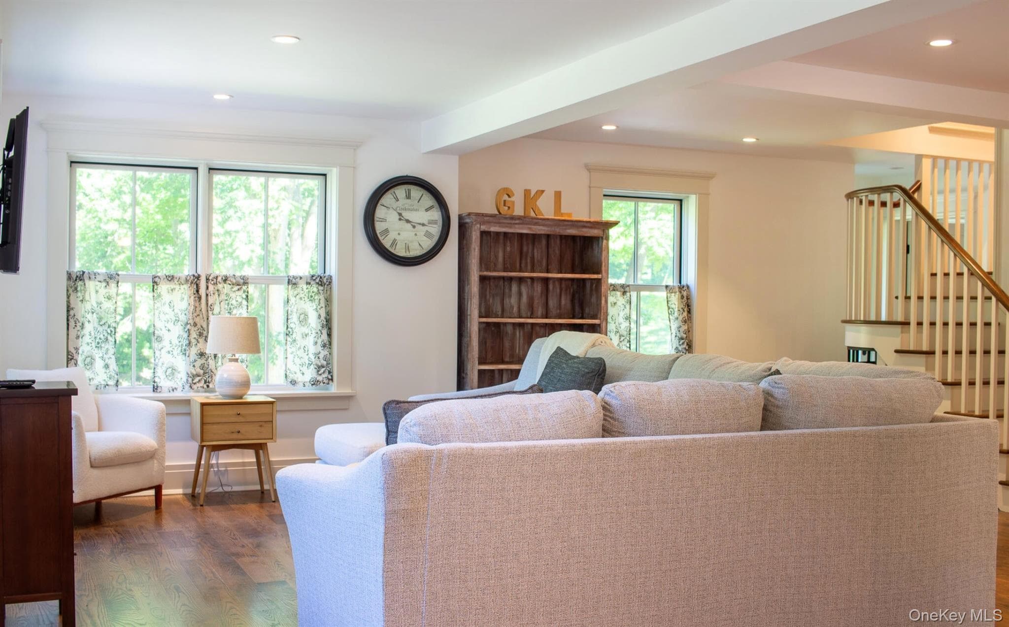 48 Konig Road thumbnail 8