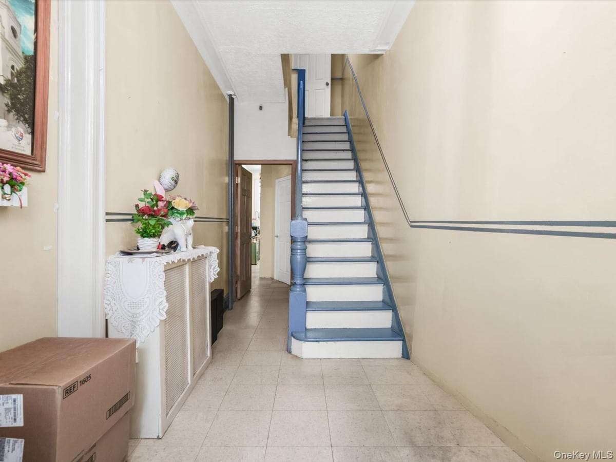 436 Lincoln Avenue thumbnail 5