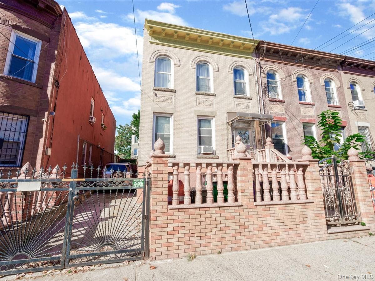 436 Lincoln Avenue, Brooklyn