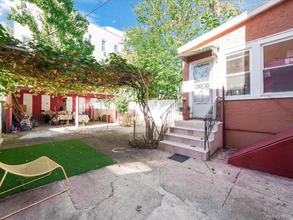 436 Lincoln Avenue thumbnail 21