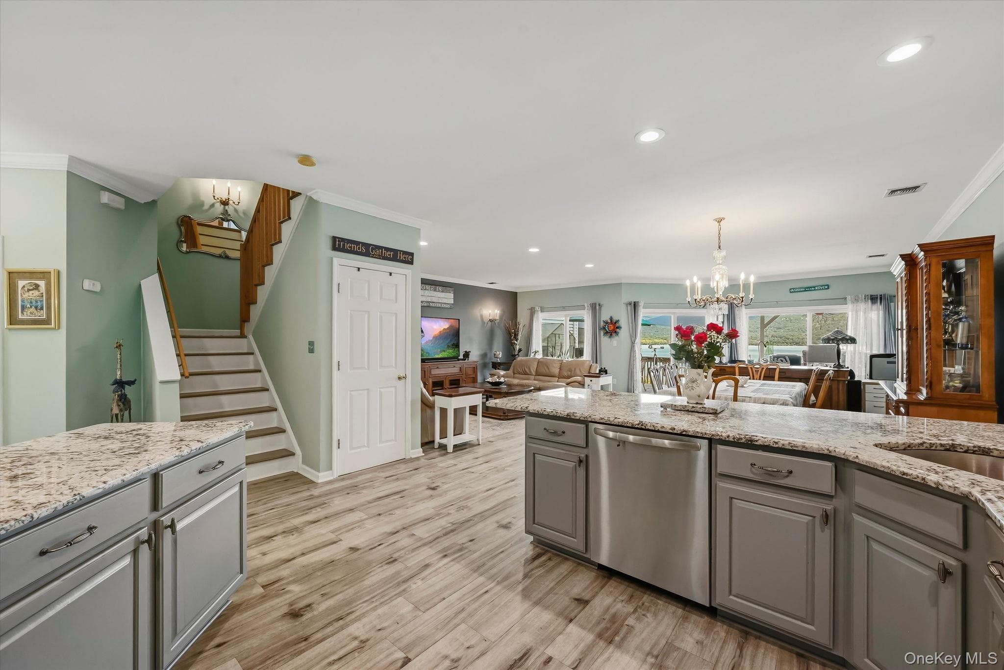 272 Tamerisk Lane thumbnail 8