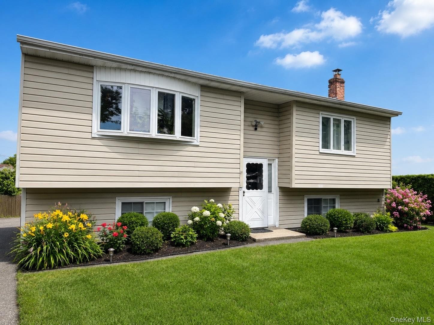 27 Pine Road photo 1