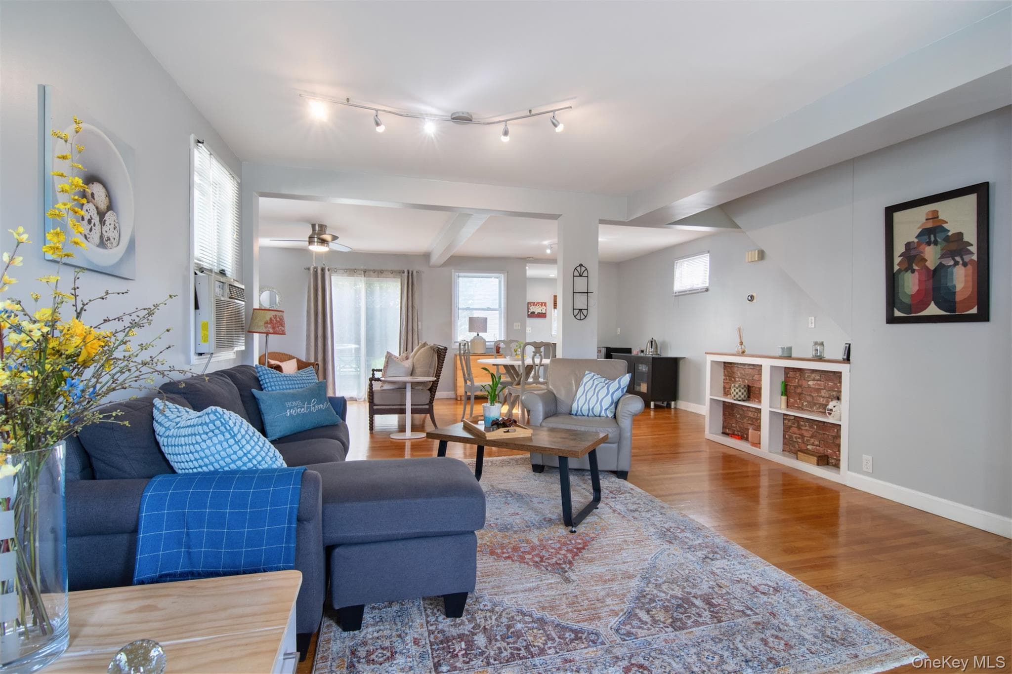 319 N Macquesten Parkway thumbnail 6