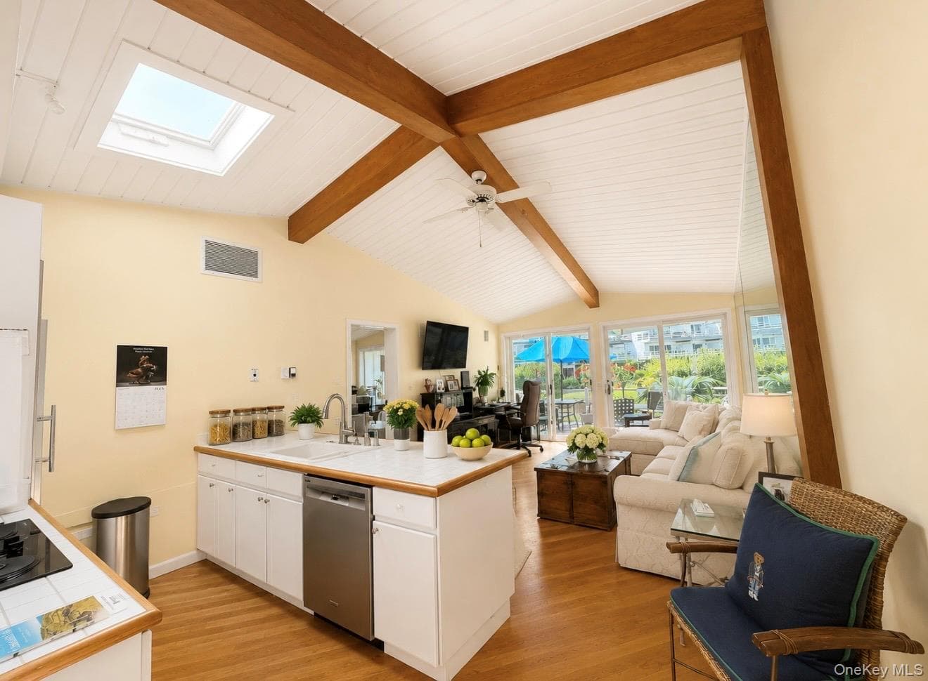 35 Library Avenue AVE Unit: 8 R thumbnail 10