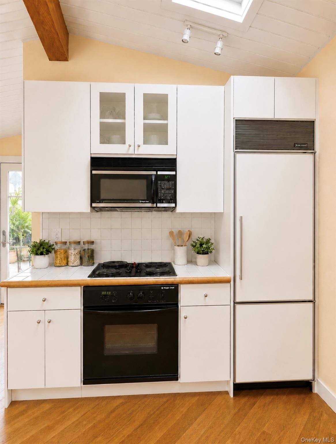 35 Library Avenue AVE Unit: 8 R thumbnail 9