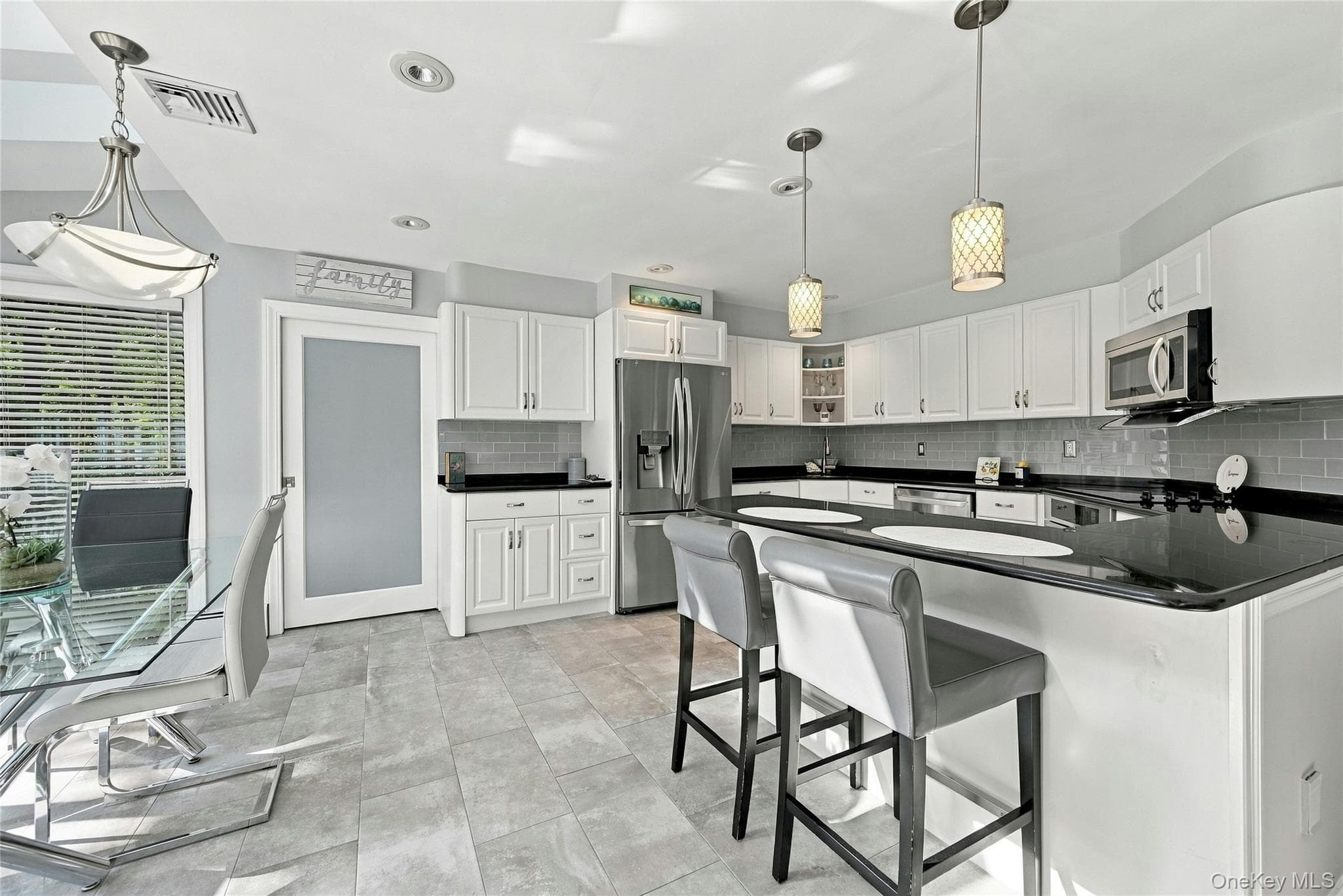 52 W Meadow Road thumbnail 15