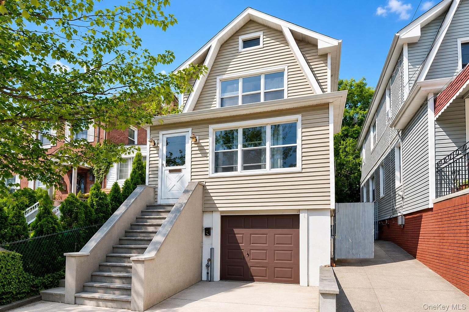 1631 Paulding Avenue thumbnail 2
