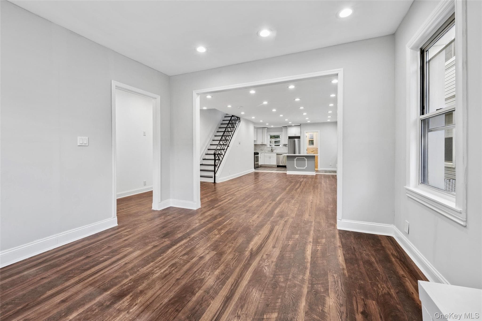 1631 Paulding Avenue thumbnail 16