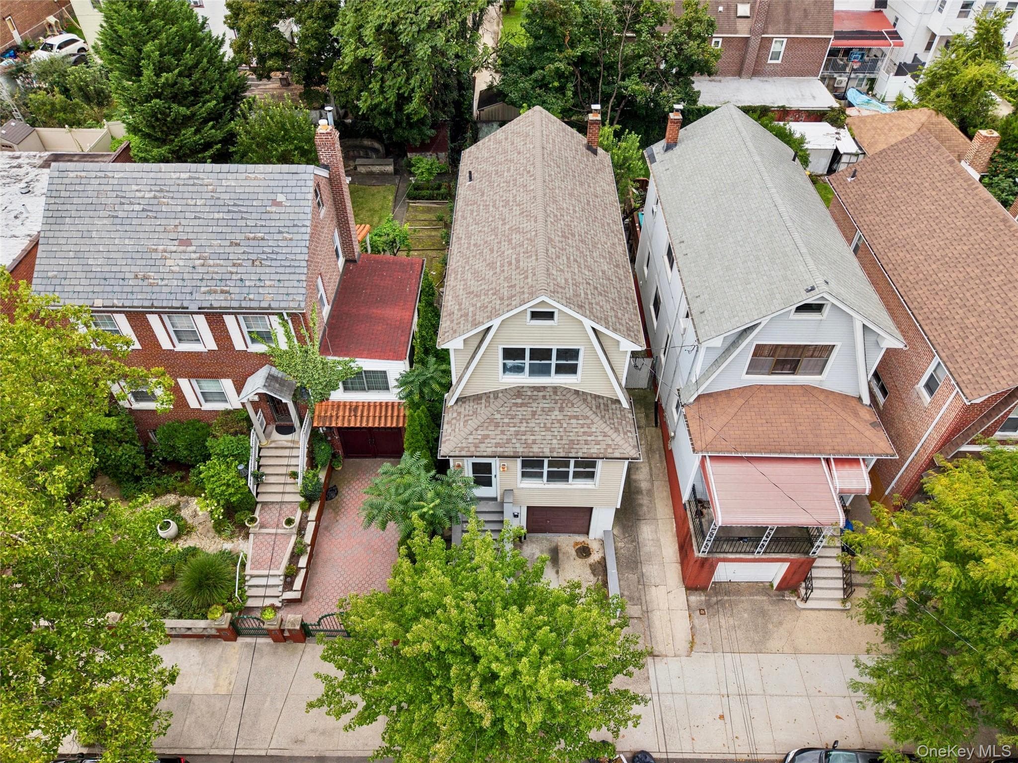 1631 Paulding Avenue thumbnail 5