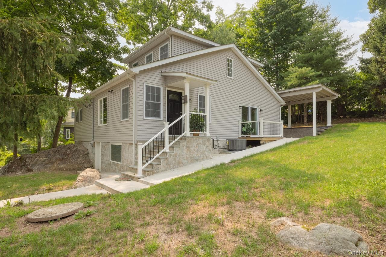 16 Wayne Avenue, Fort Montgomery