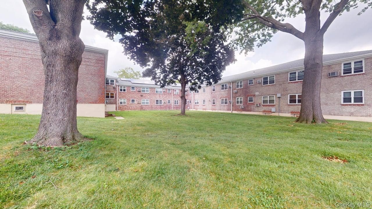 150-28 Jewel Avenue Unit: 1 thumbnail 26