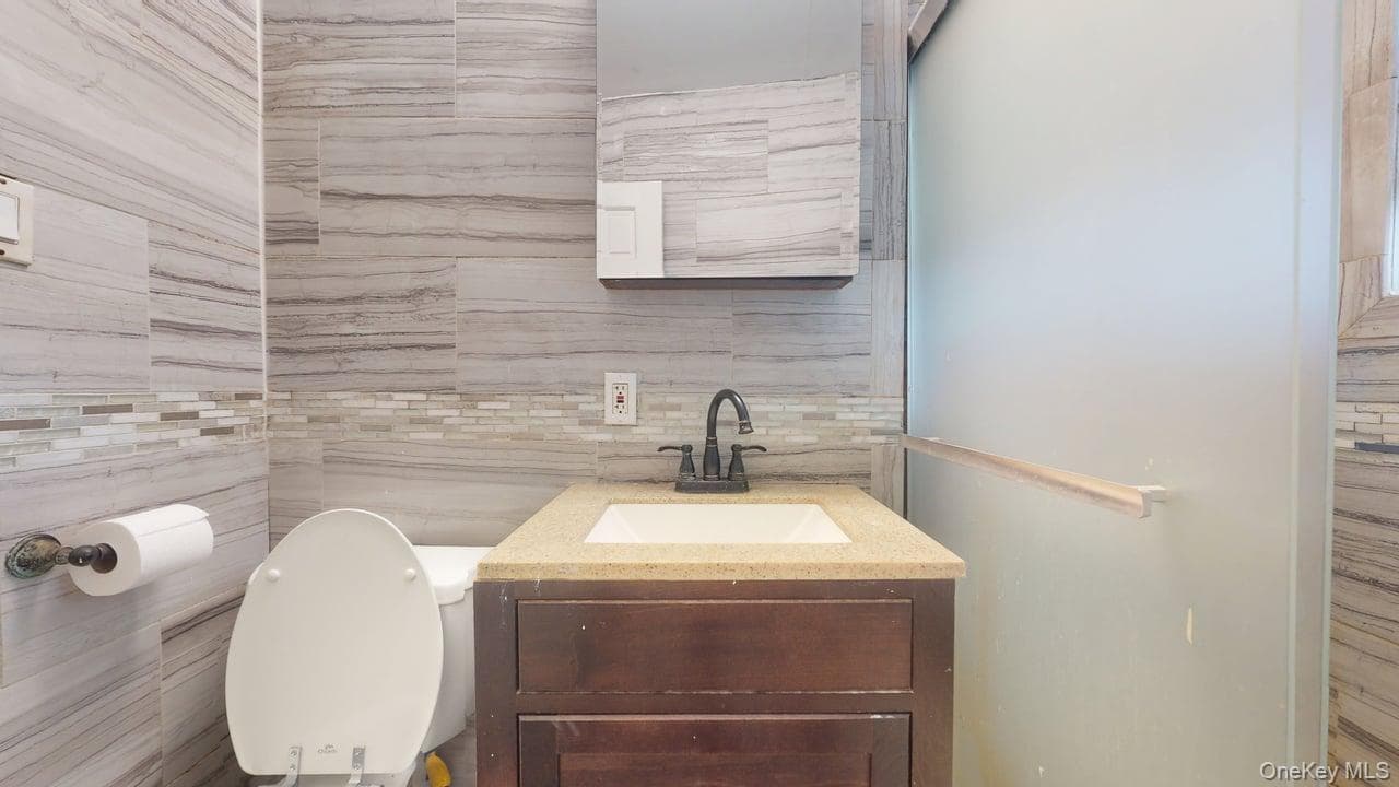 150-28 Jewel Avenue Unit: 1 thumbnail 23