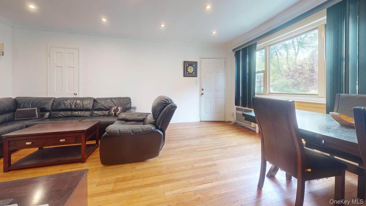 150-28 Jewel Avenue Unit: 1 thumbnail 14