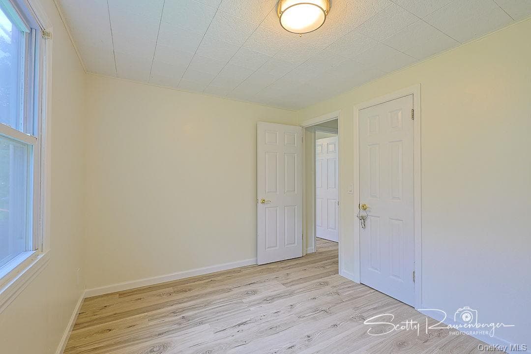 814 N Hillside Road thumbnail 11