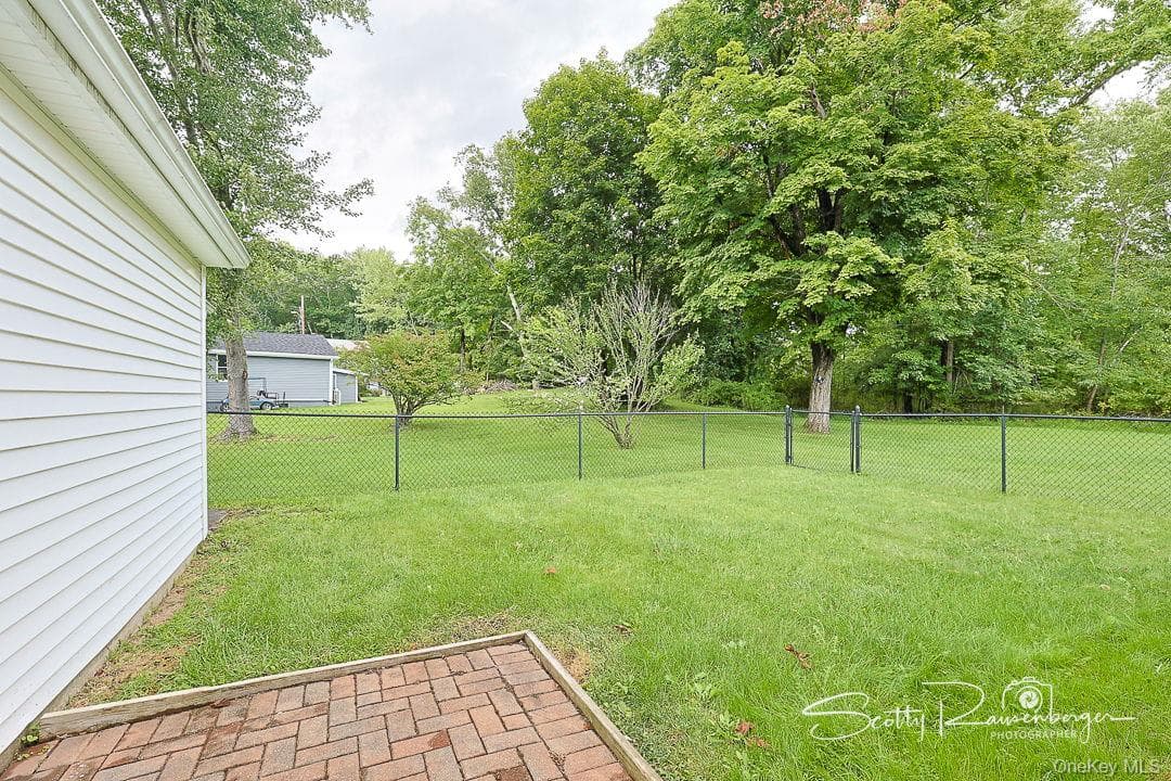 814 N Hillside Road thumbnail 4