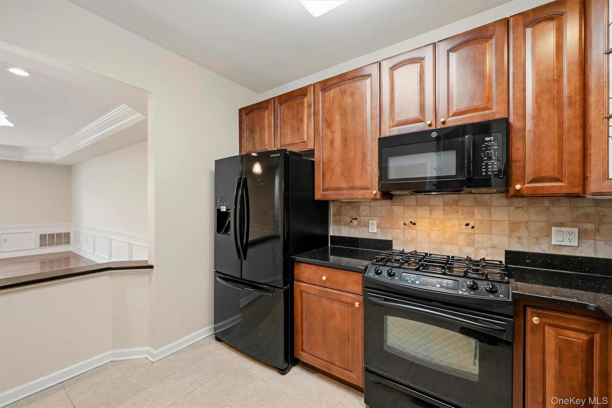 30 N De Baun Avenue Unit: 203 thumbnail 7