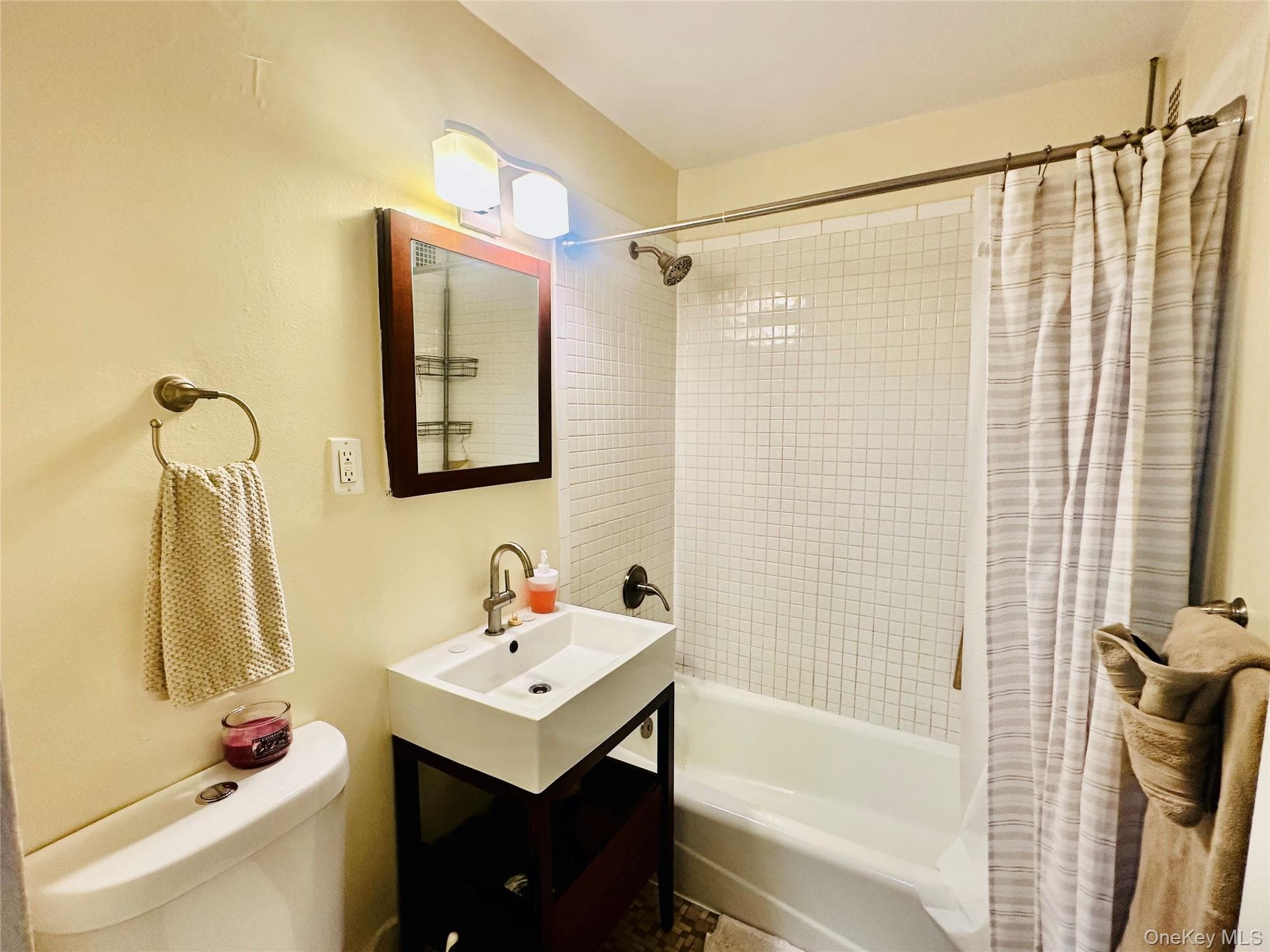 12399 Flatlands Avenue AVE Unit: 8K thumbnail 9