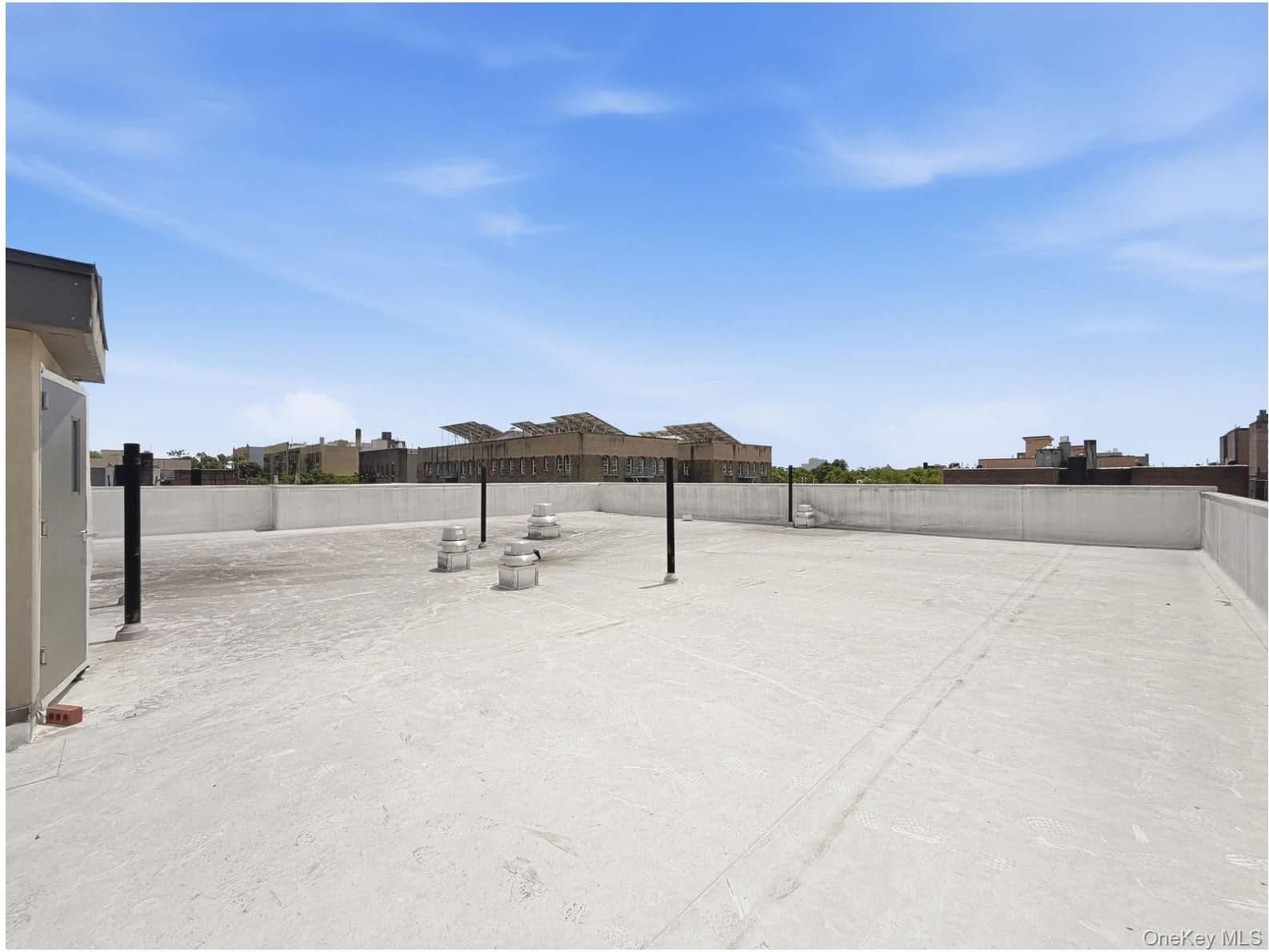 3961 Carpenter Avenue thumbnail 8