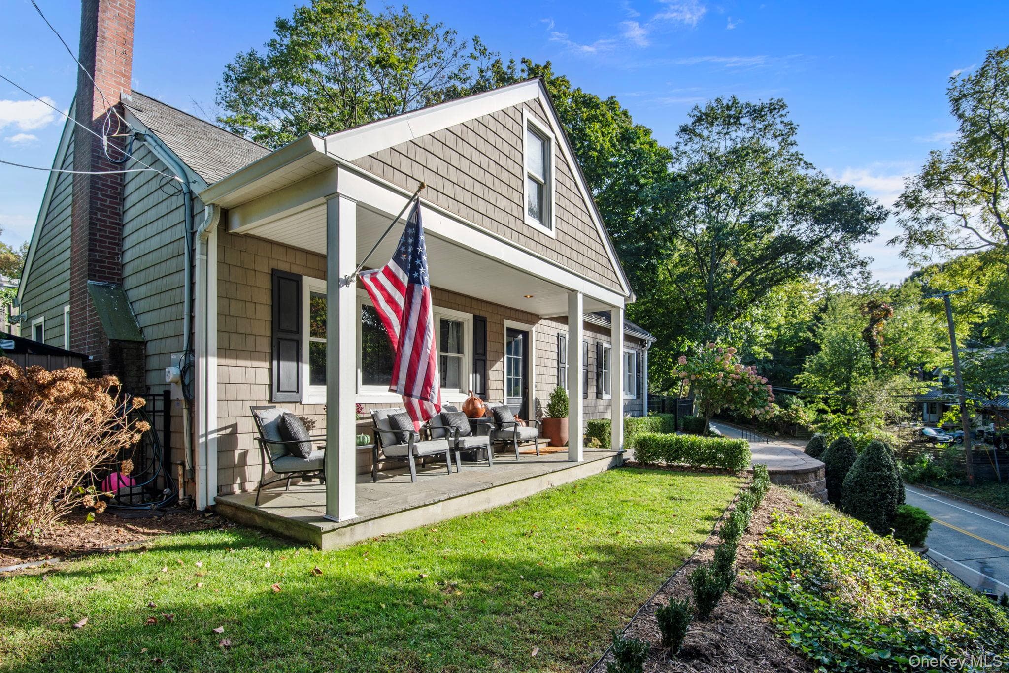 187 Scudder Avenue thumbnail 3