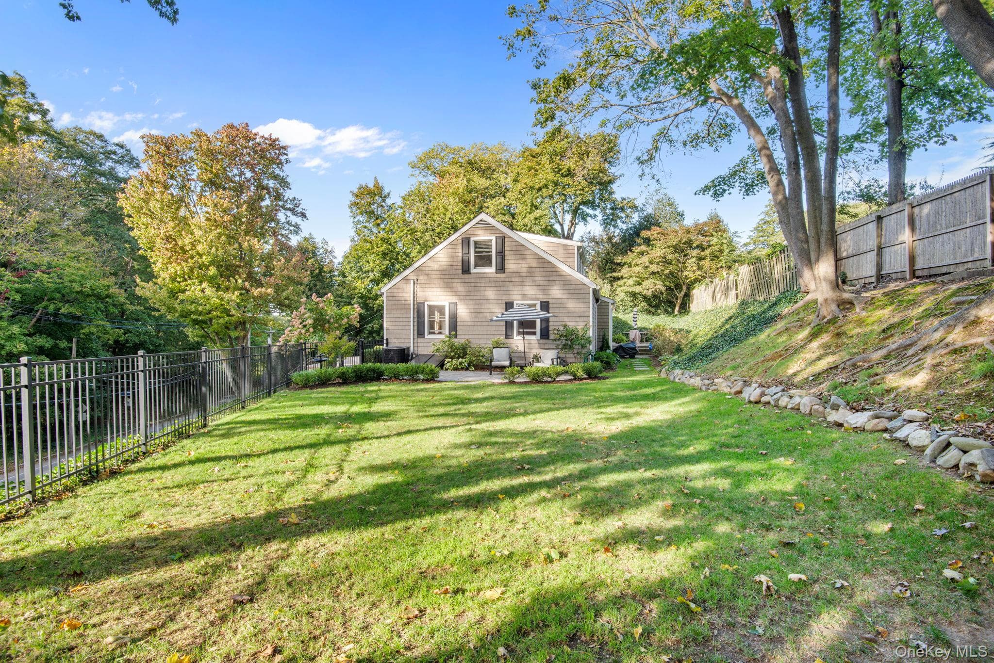 187 Scudder Avenue thumbnail 30