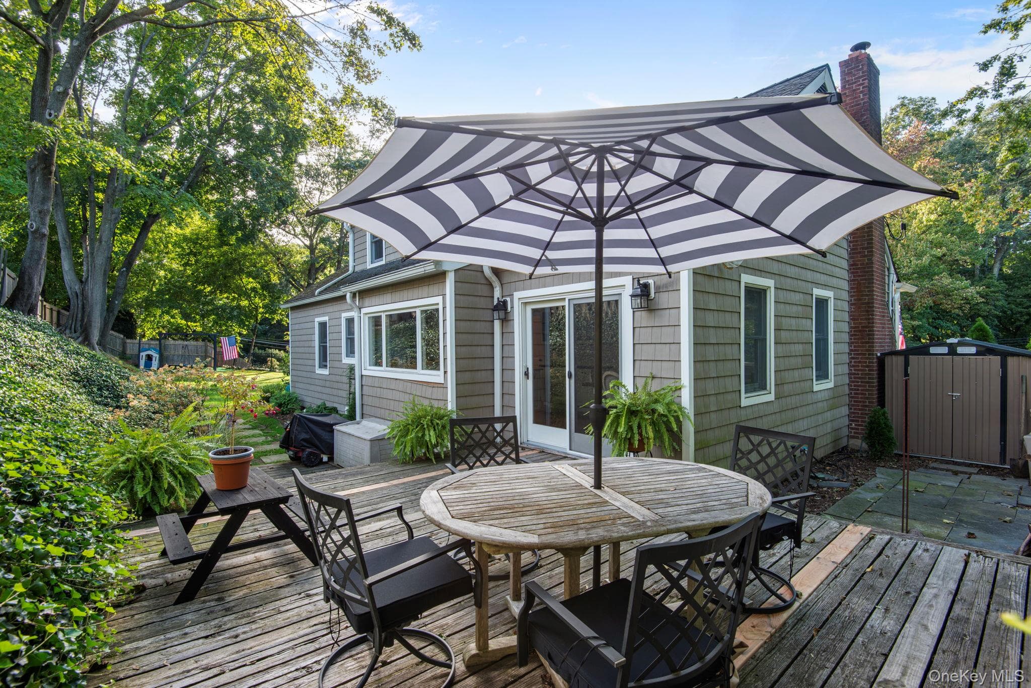 187 Scudder Avenue thumbnail 33