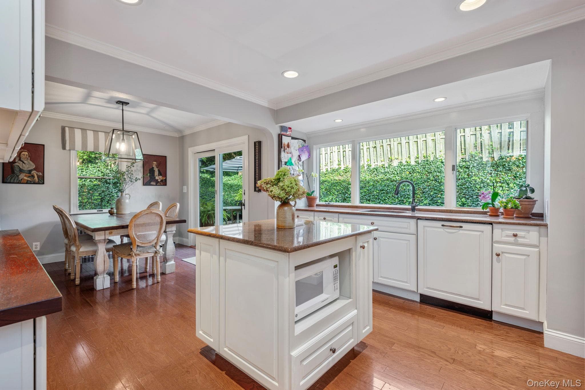 187 Scudder Avenue thumbnail 13