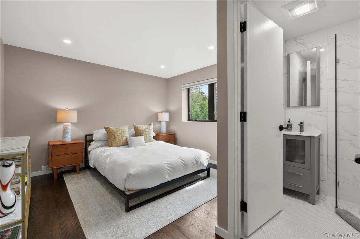 40 Knollwood Drive thumbnail 19