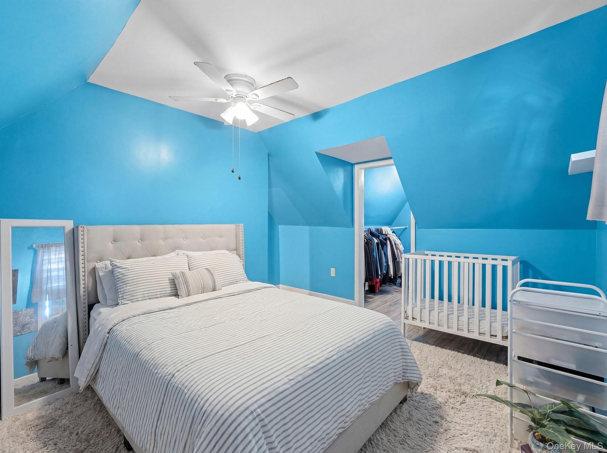 1511 E 51st Street thumbnail 4
