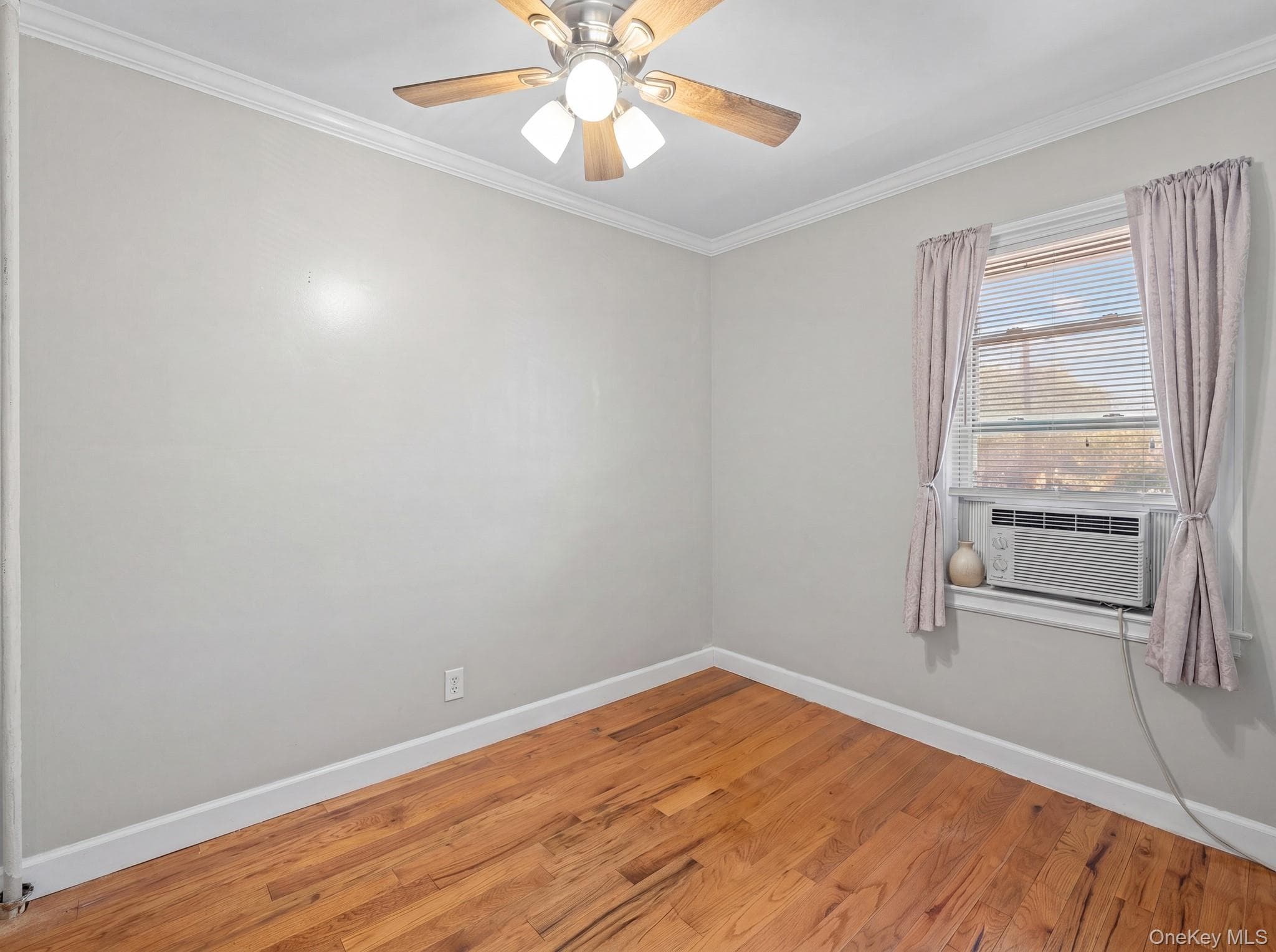 1511 E 51st Street thumbnail 6