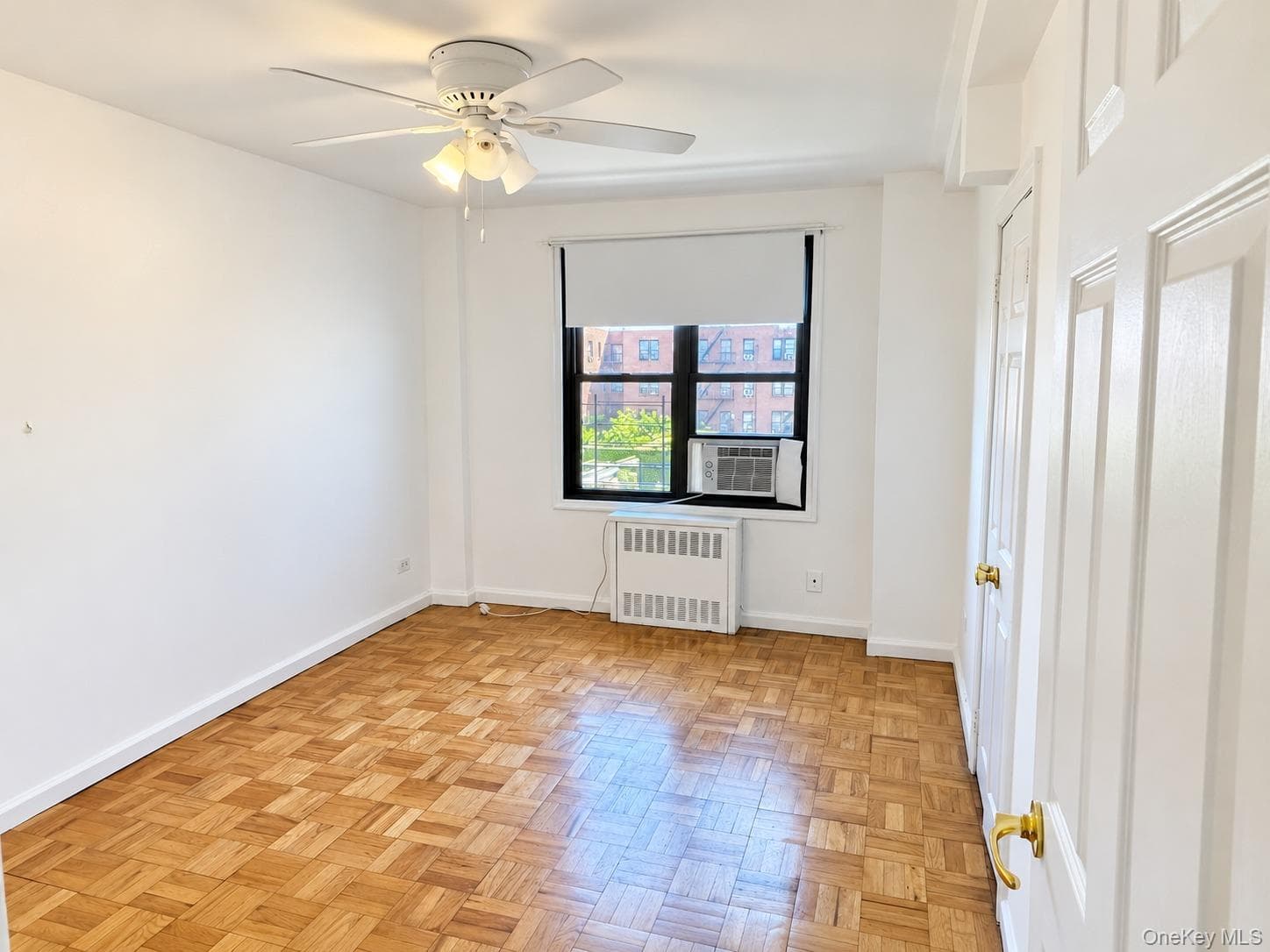 2835 Webb AVE Unit: 7E thumbnail 20
