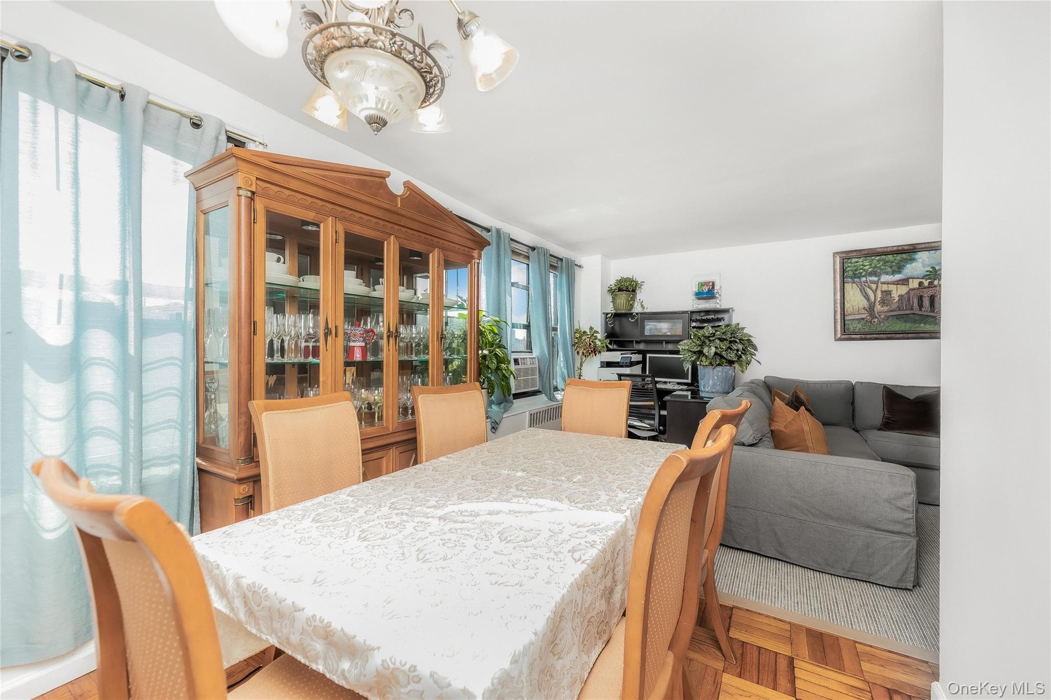 2835 Webb AVE Unit: 7E thumbnail 9