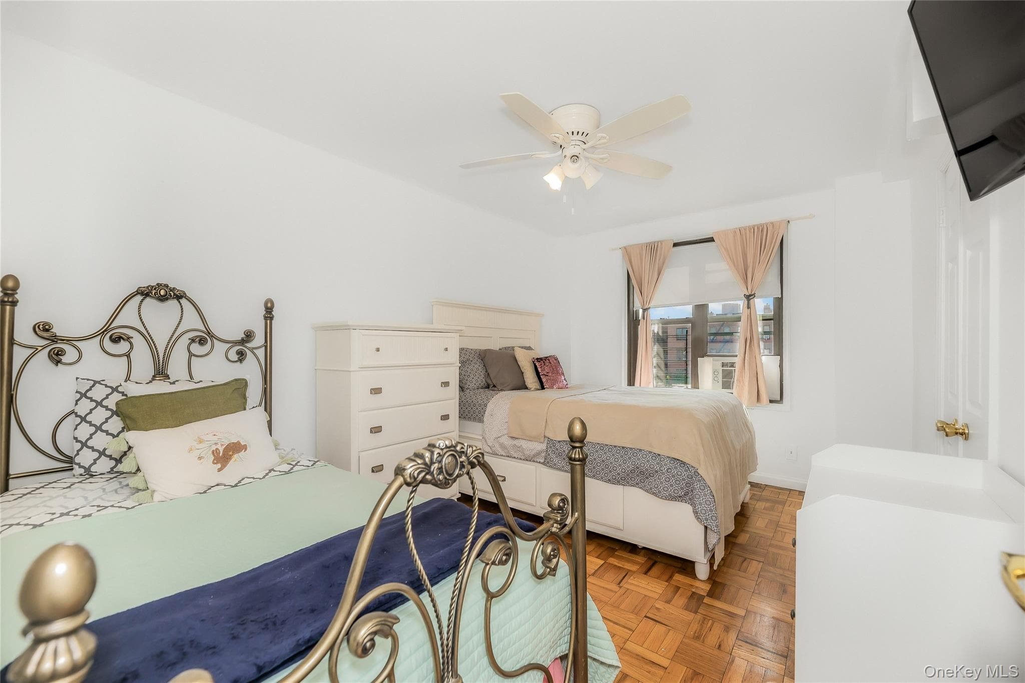 2835 Webb AVE Unit: 7E thumbnail 19