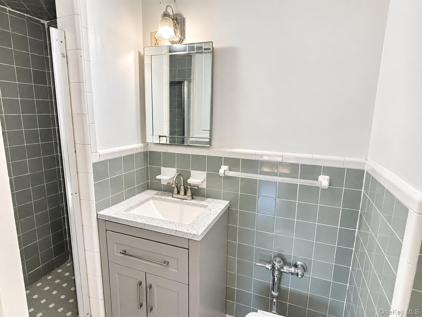 2835 Webb AVE Unit: 7E thumbnail 18