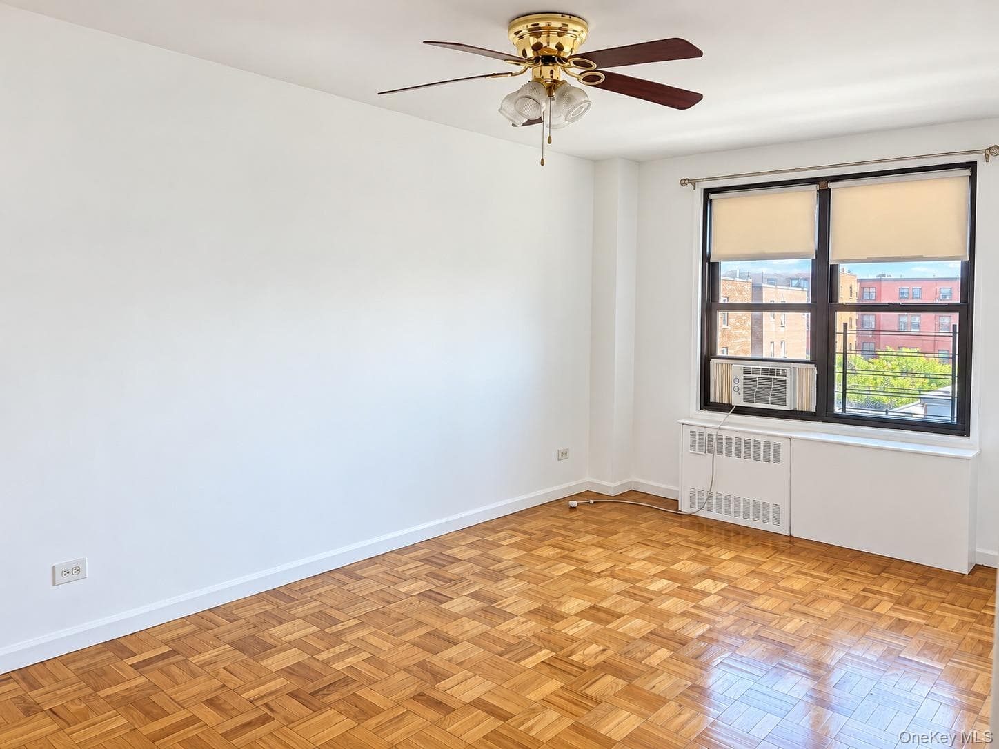 2835 Webb AVE Unit: 7E thumbnail 17