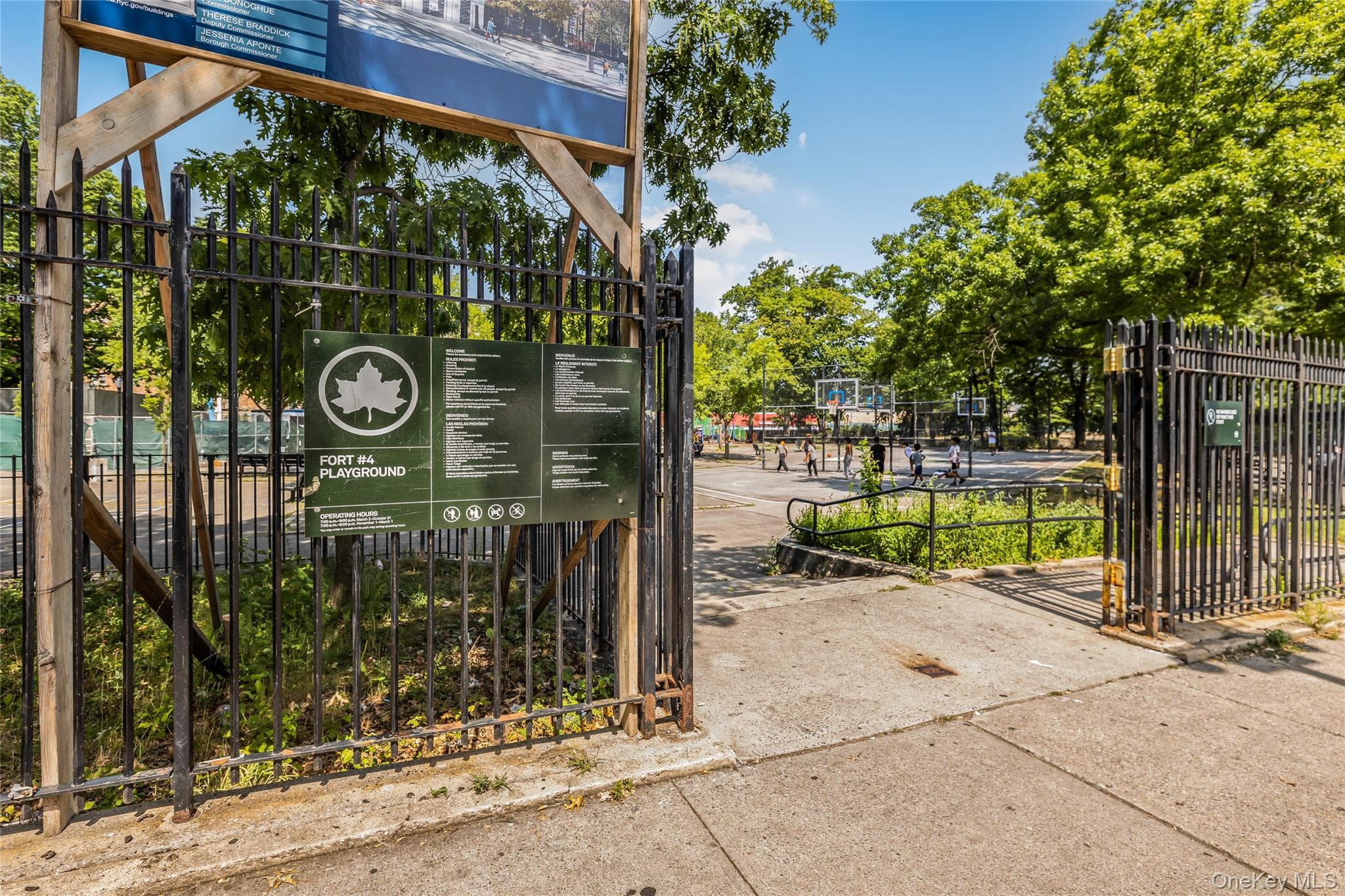 2835 Webb AVE Unit: 7E thumbnail 25