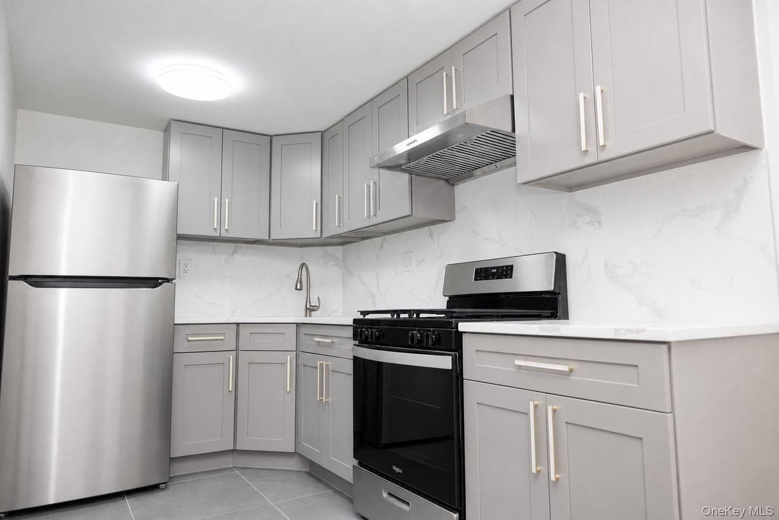 14434 37th Avenue Unit: 402 thumbnail 3