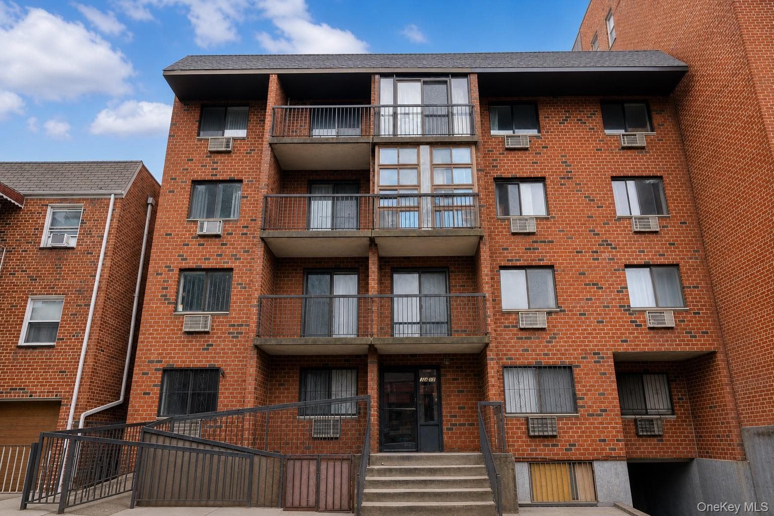 14434 37th Avenue Unit: 402 photo 1