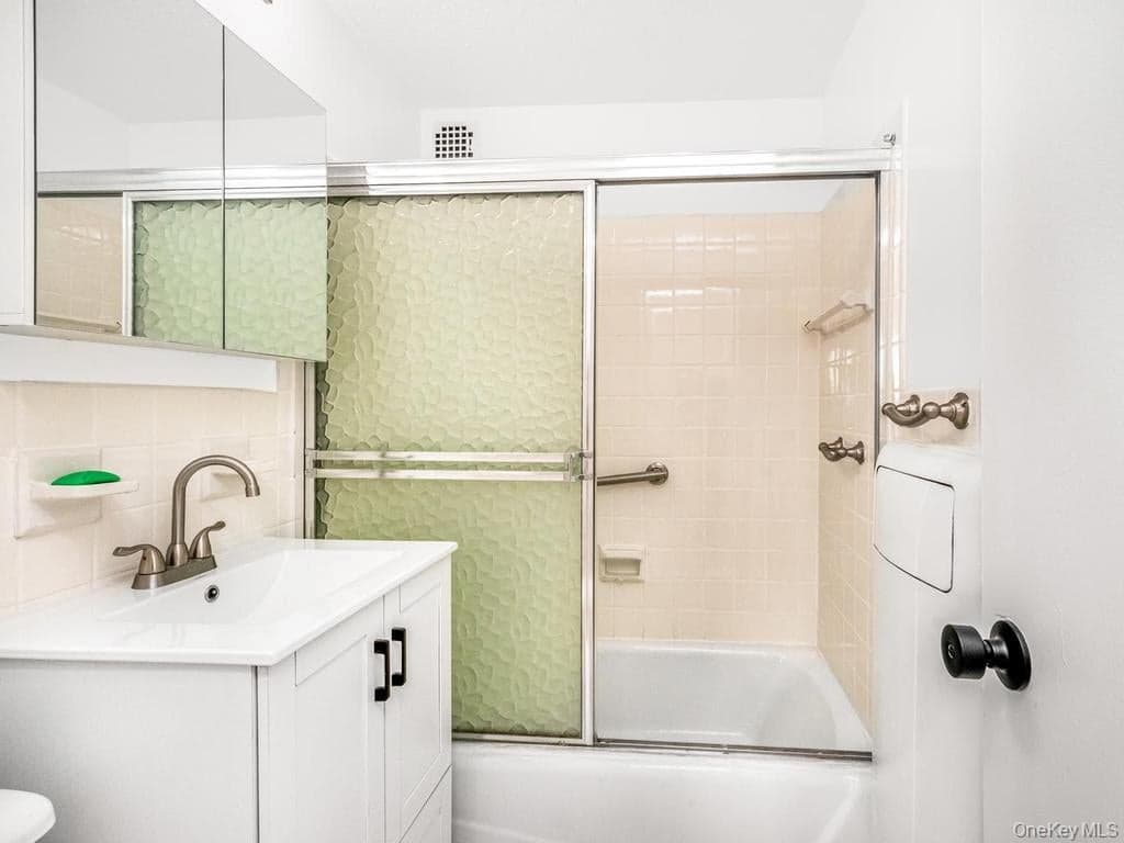 290 W 232nd Street Unit: 21C thumbnail 13