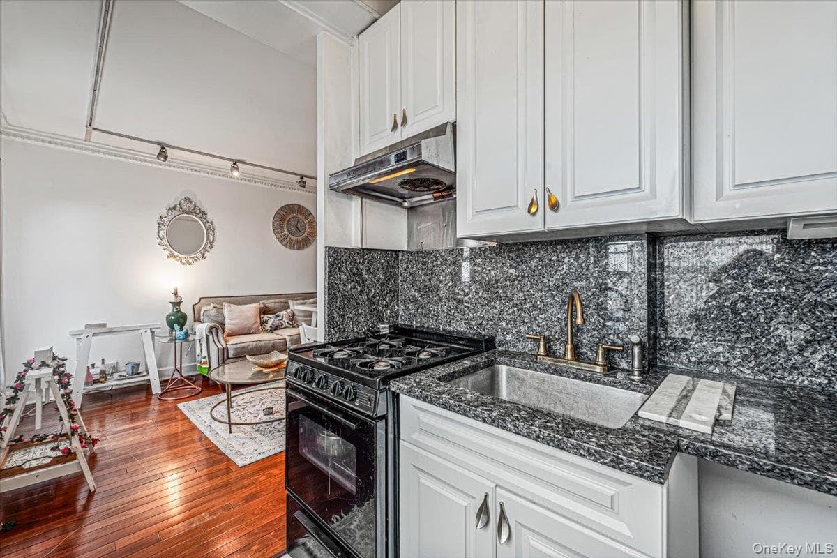 99-60 63rd Road Unit: 7S thumbnail 6
