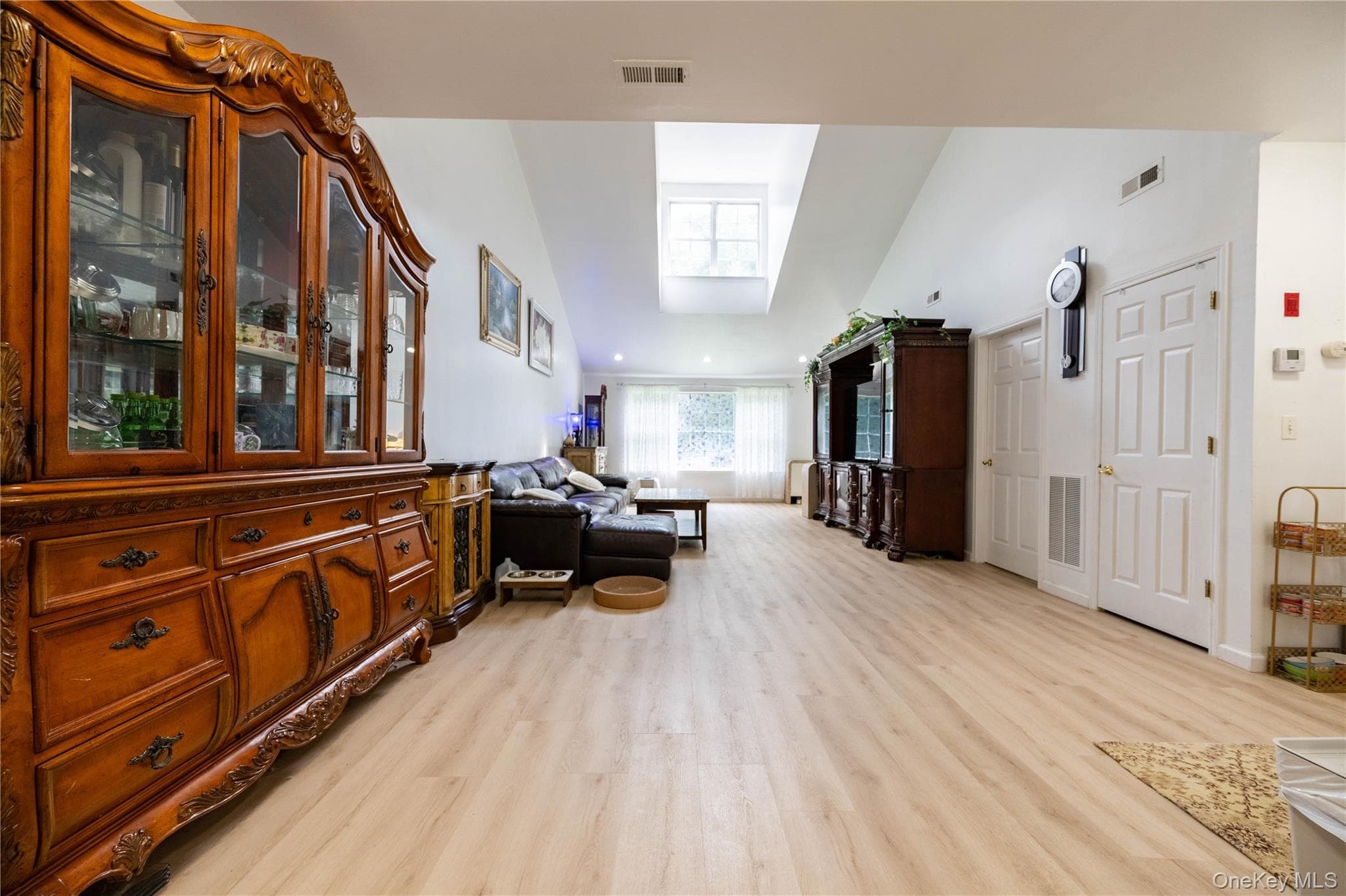 717 Spring Lake Drive thumbnail 7